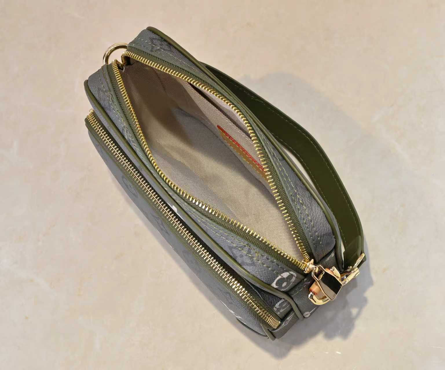 Louis Vuitton bag-135