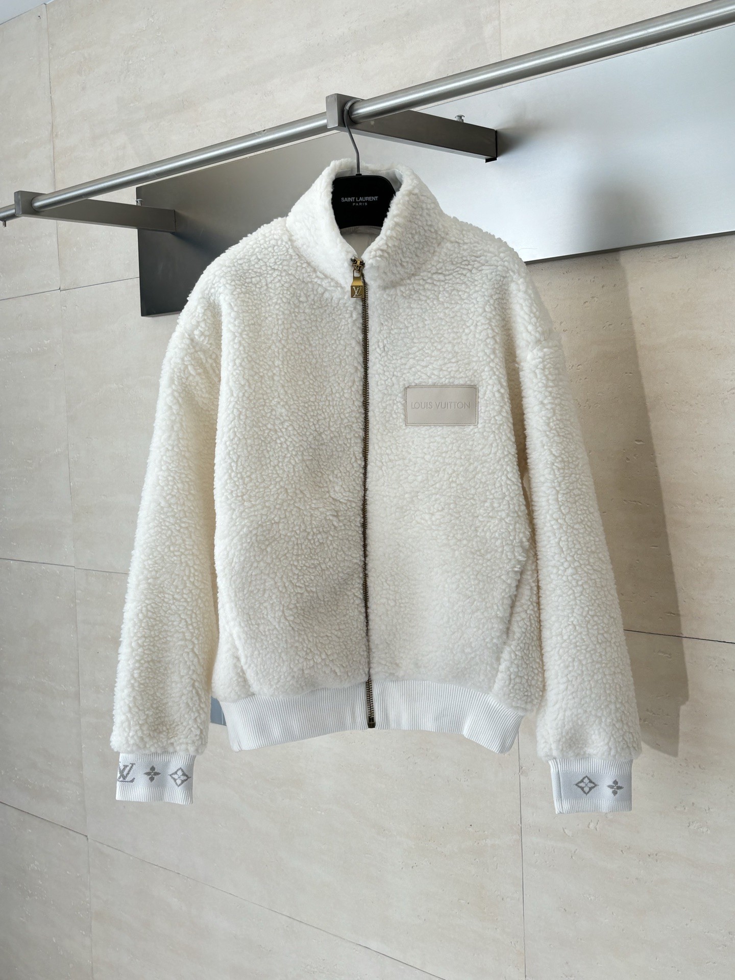 LV Clothing-296