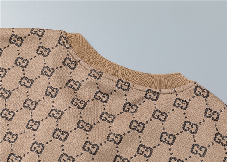 Gucci clothing-100