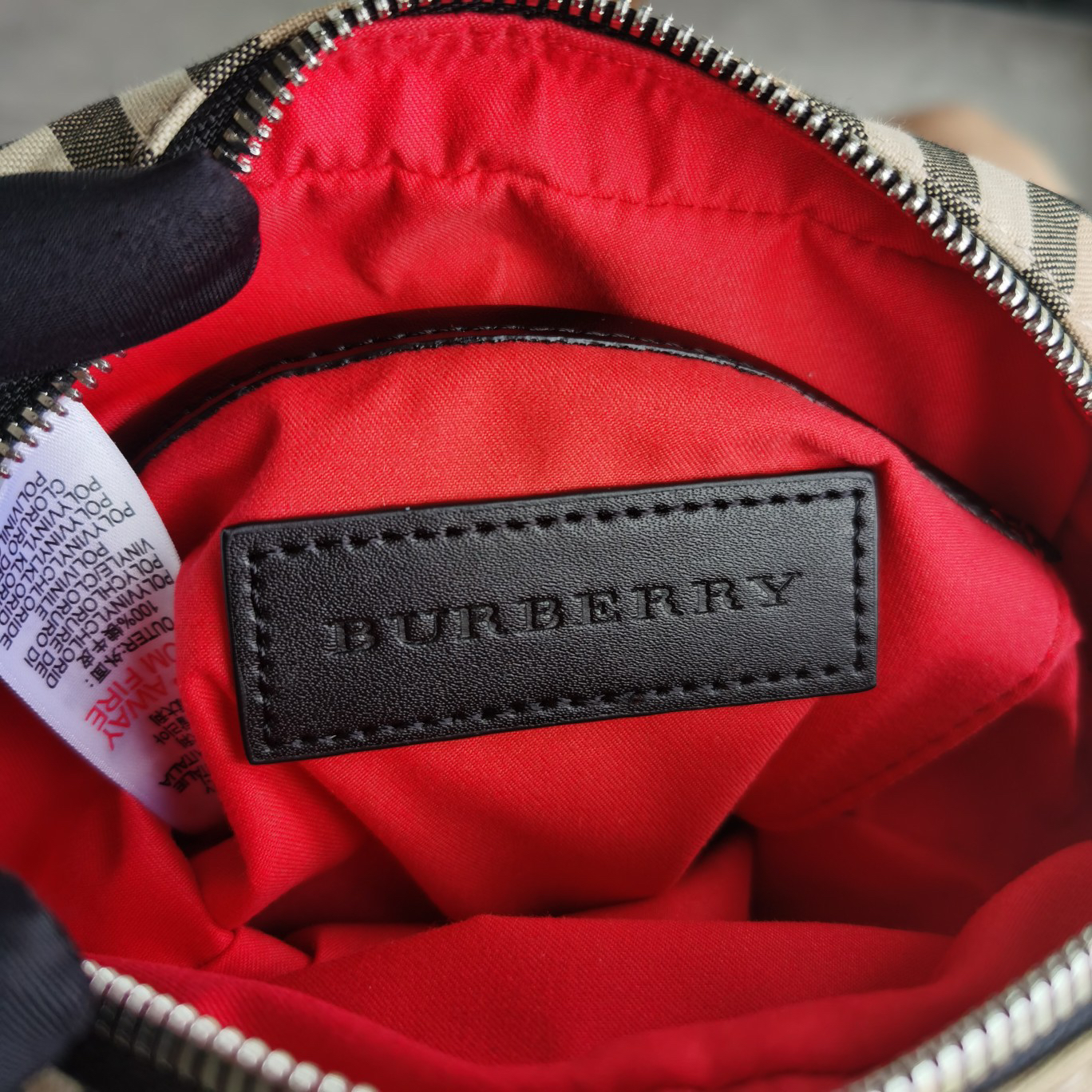 Burberry bag-111