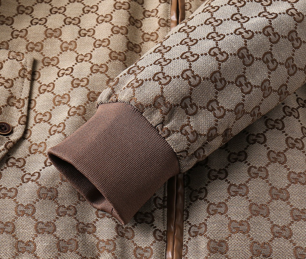 Gucci Clothing-339