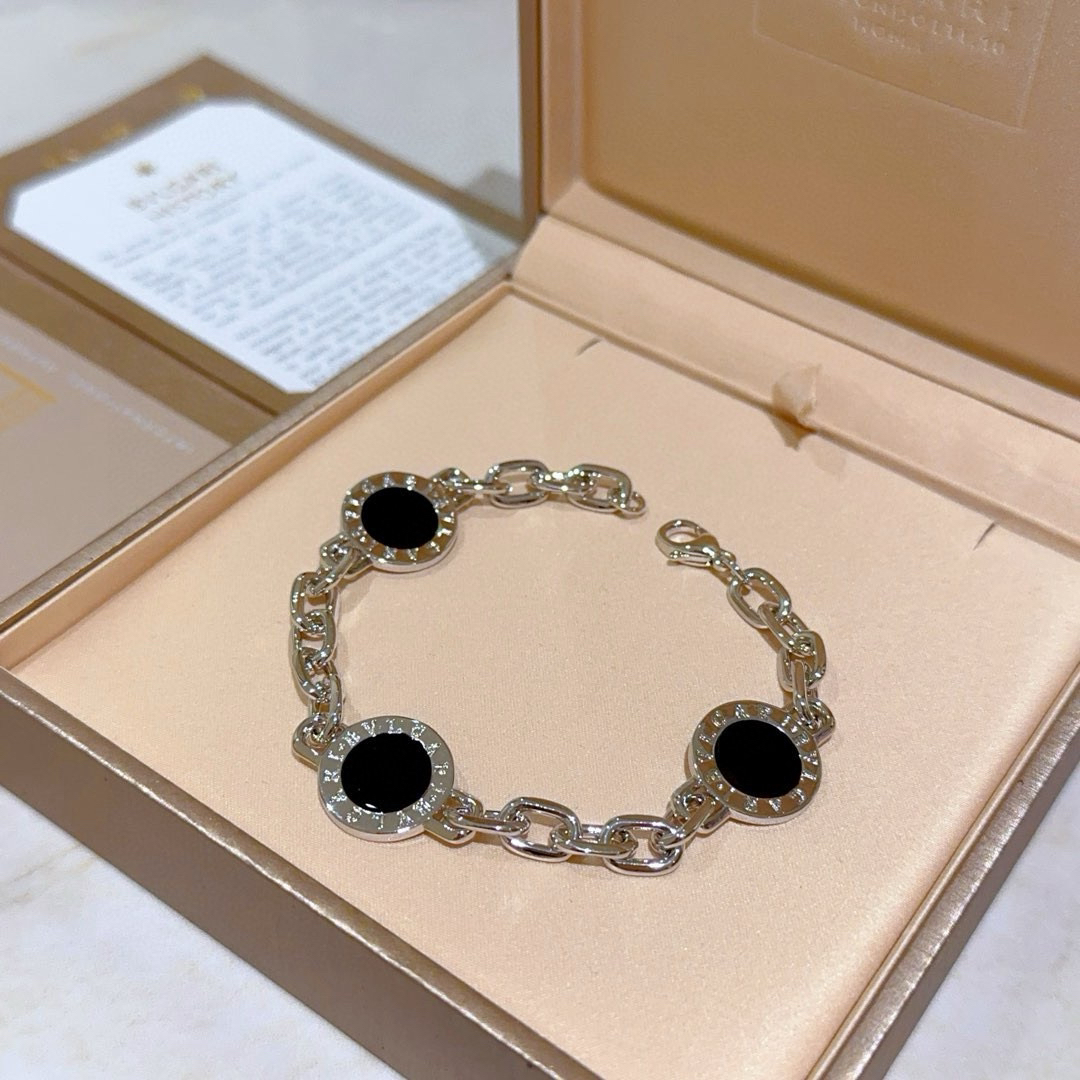 Bottega Veneta Bracelet-80