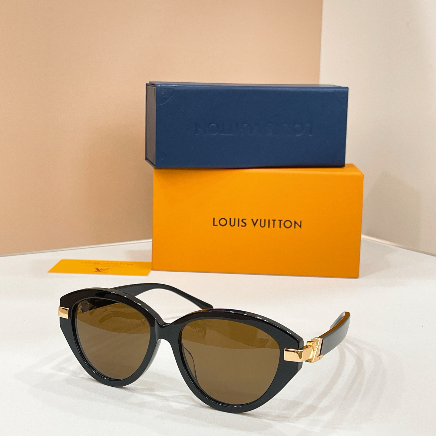 LV glasses-74