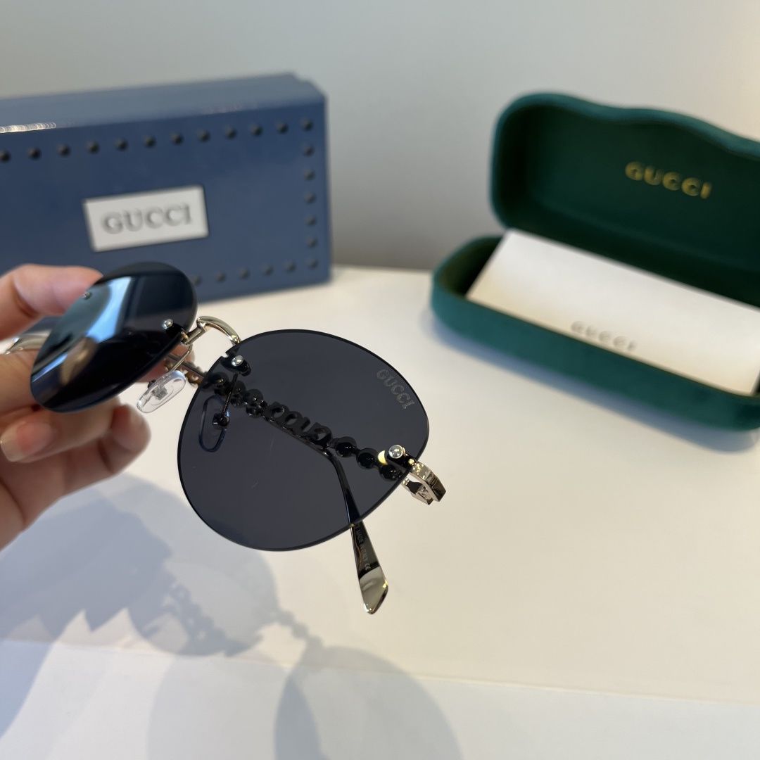Gucci glasses-37