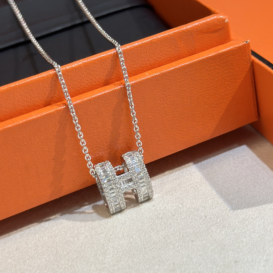 Hermes necklace-77