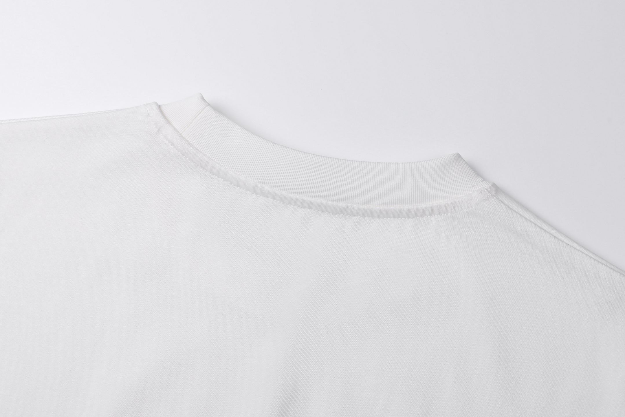 Gucci clothing-33