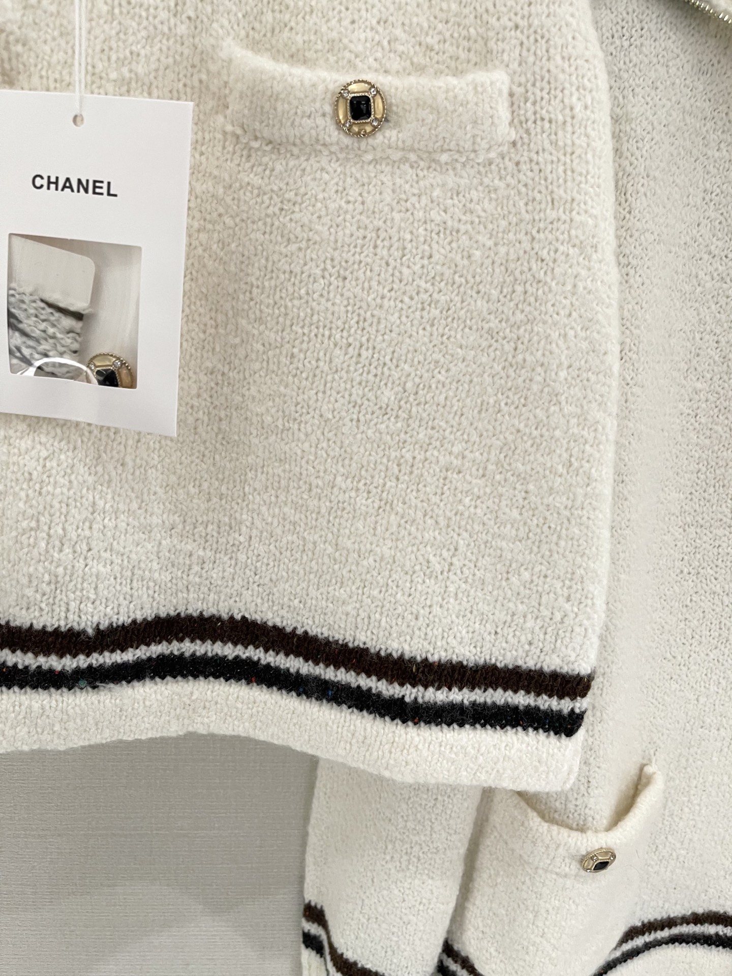 Chanel clothing-179