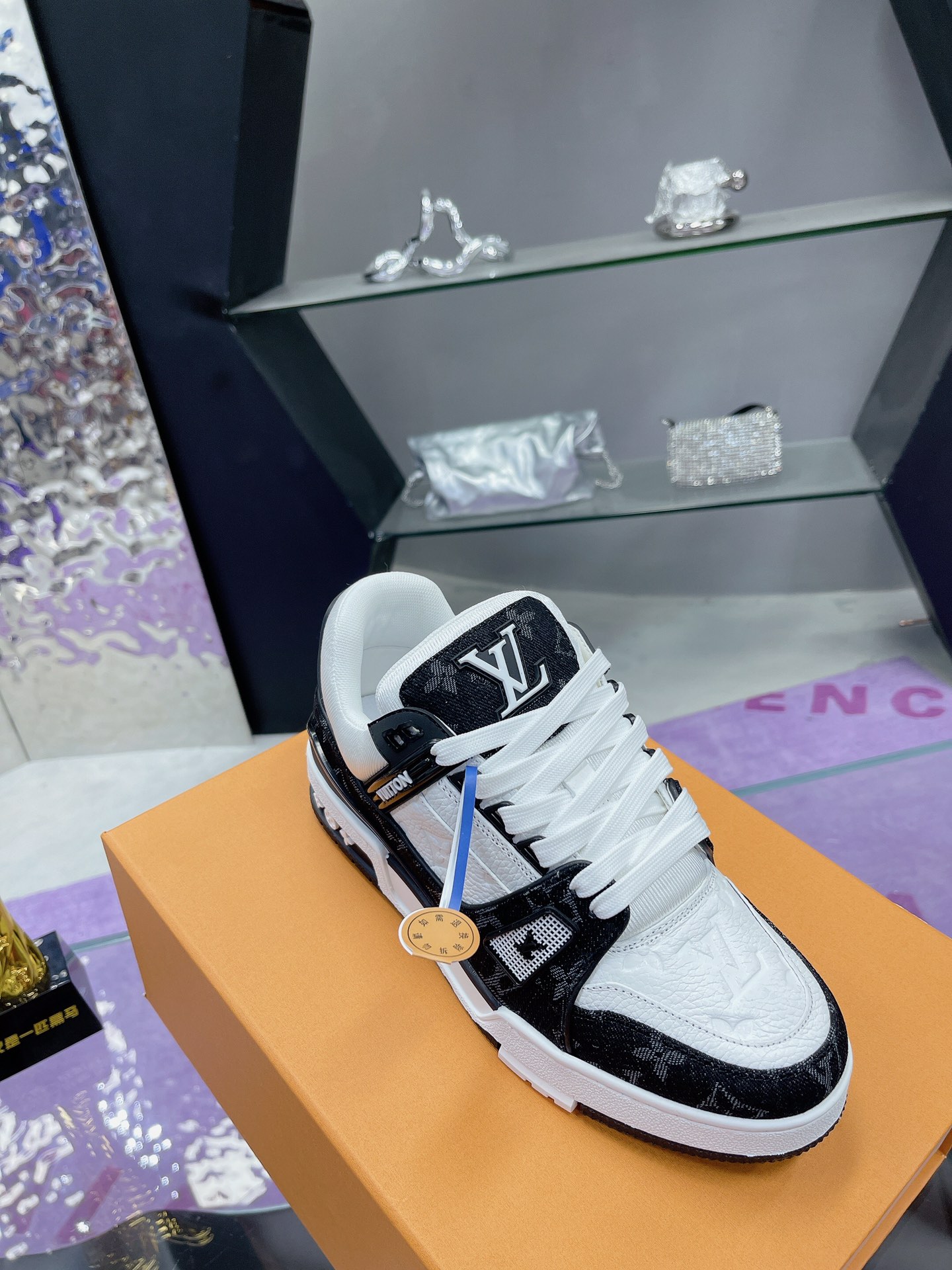 Lv Sneakers-244