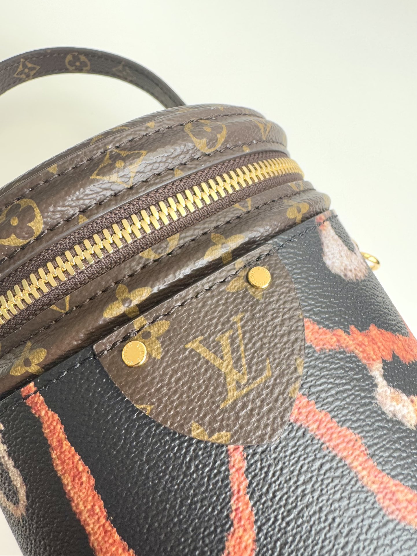 Louis Vuitton bag-28