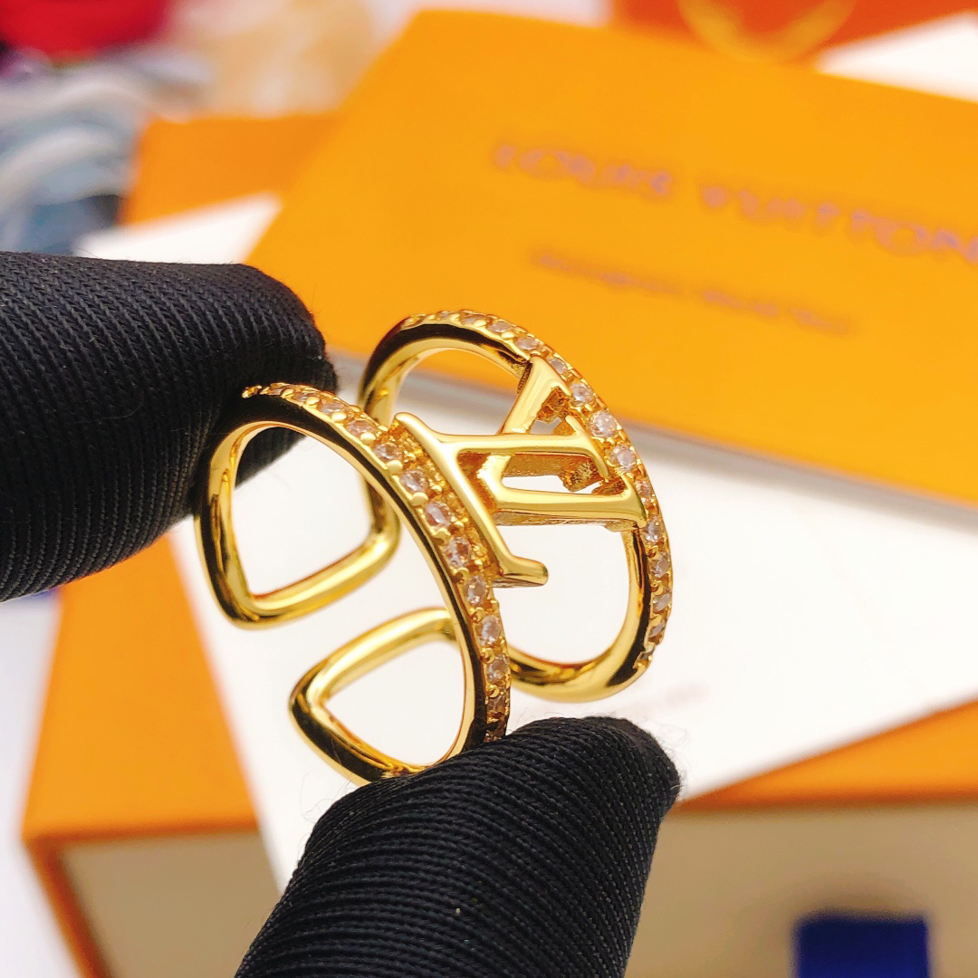 LV ring-22