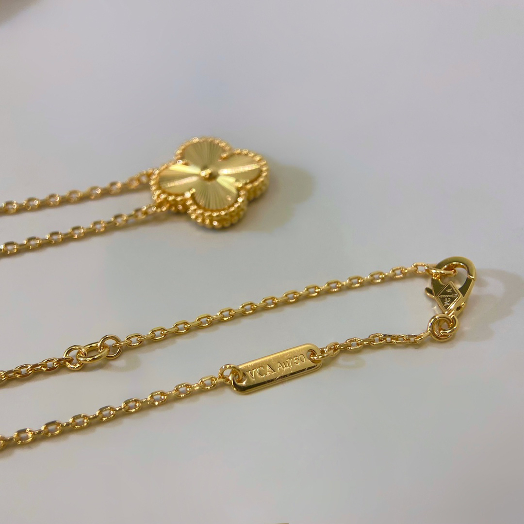 Van Cleef & Arpels necklace-141