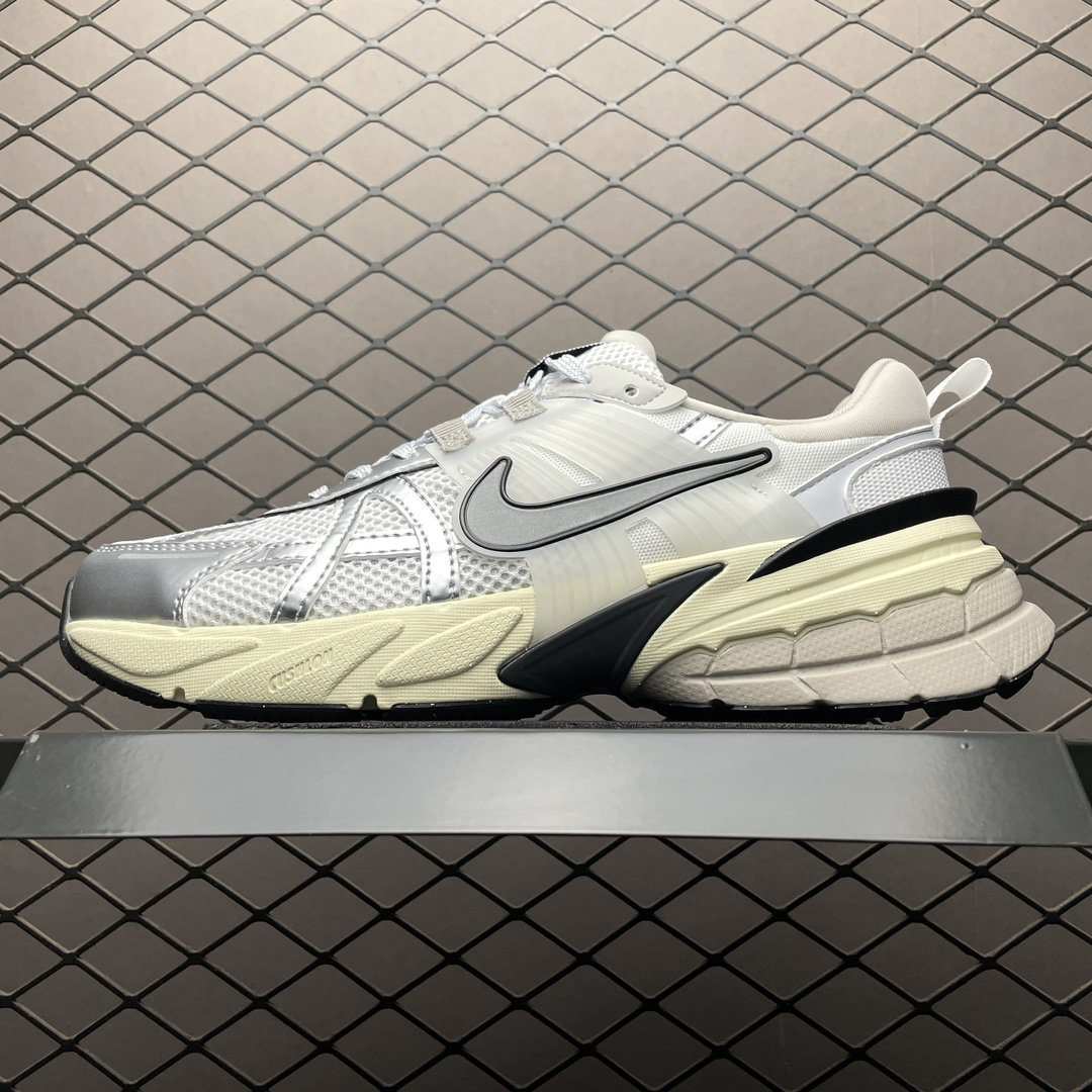 Nike Sneakers-175