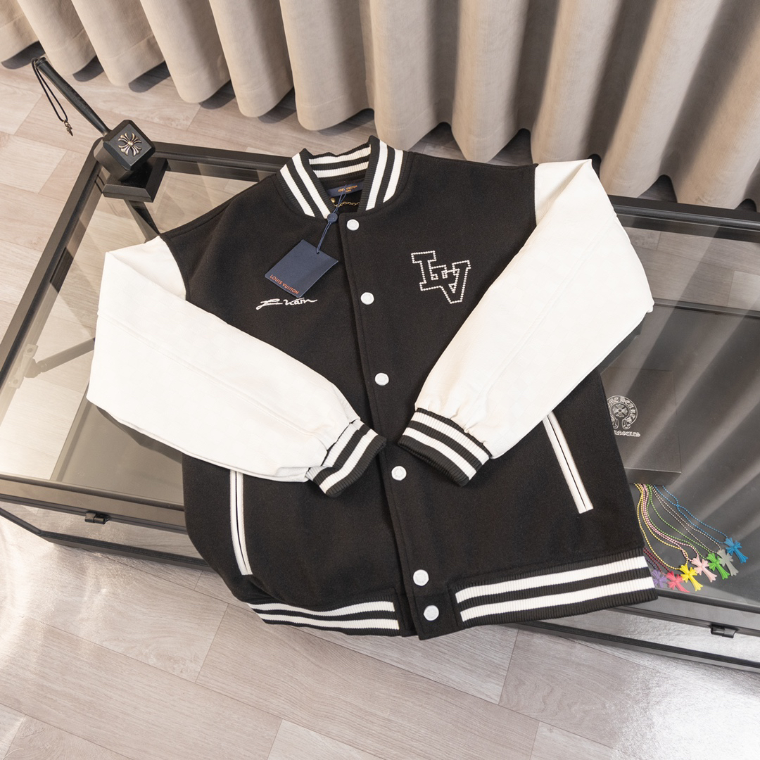 LV Clothing-314