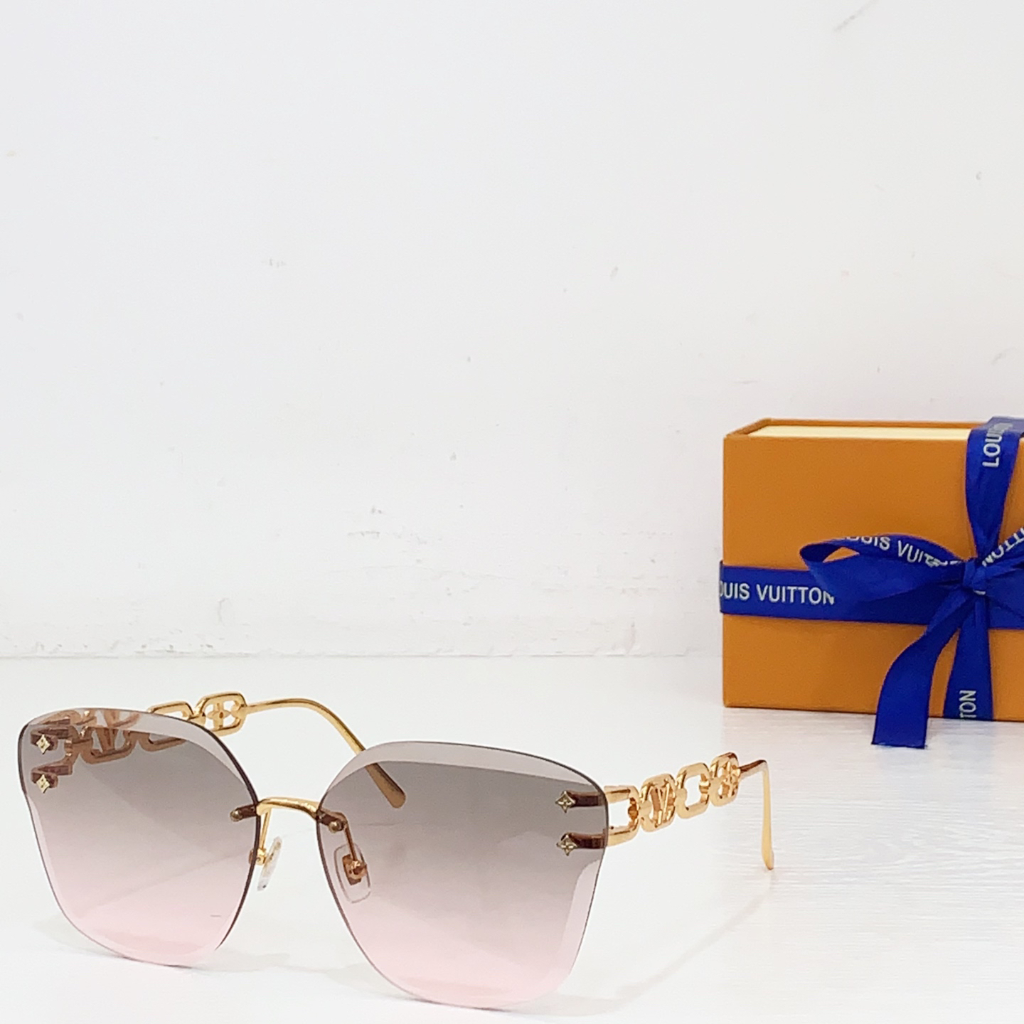 LV glasses-17