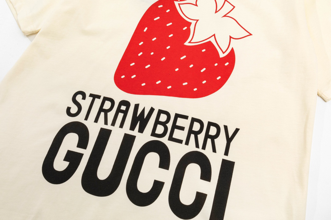 Gucci clothing-57