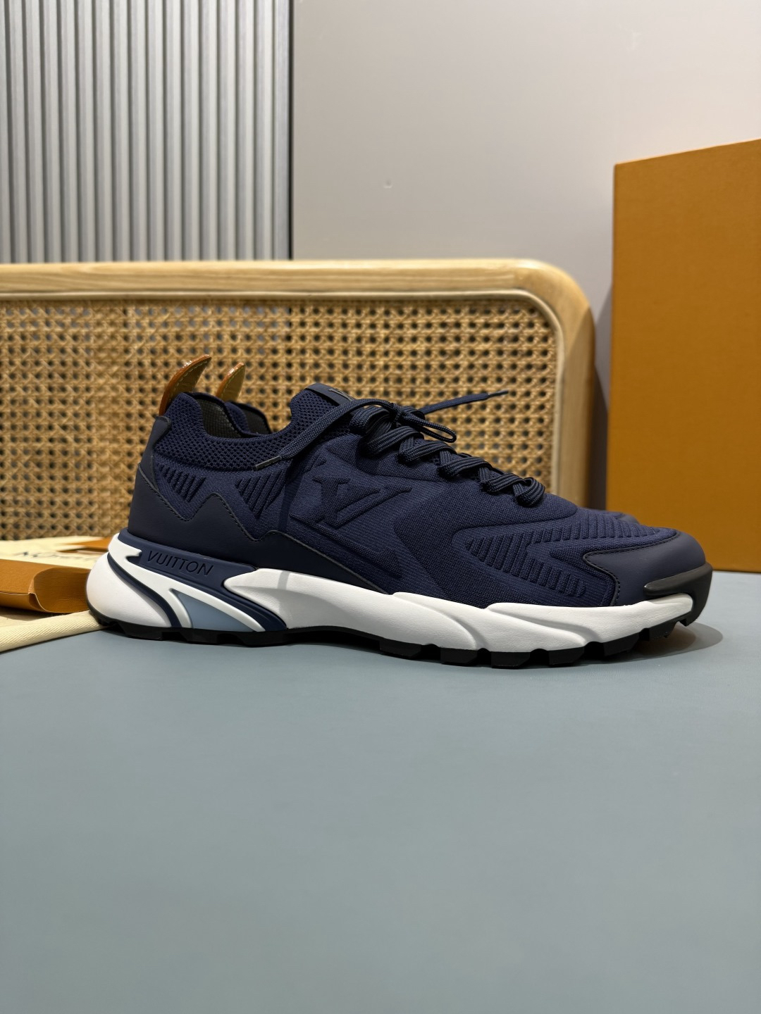 Lv Sneakers-176