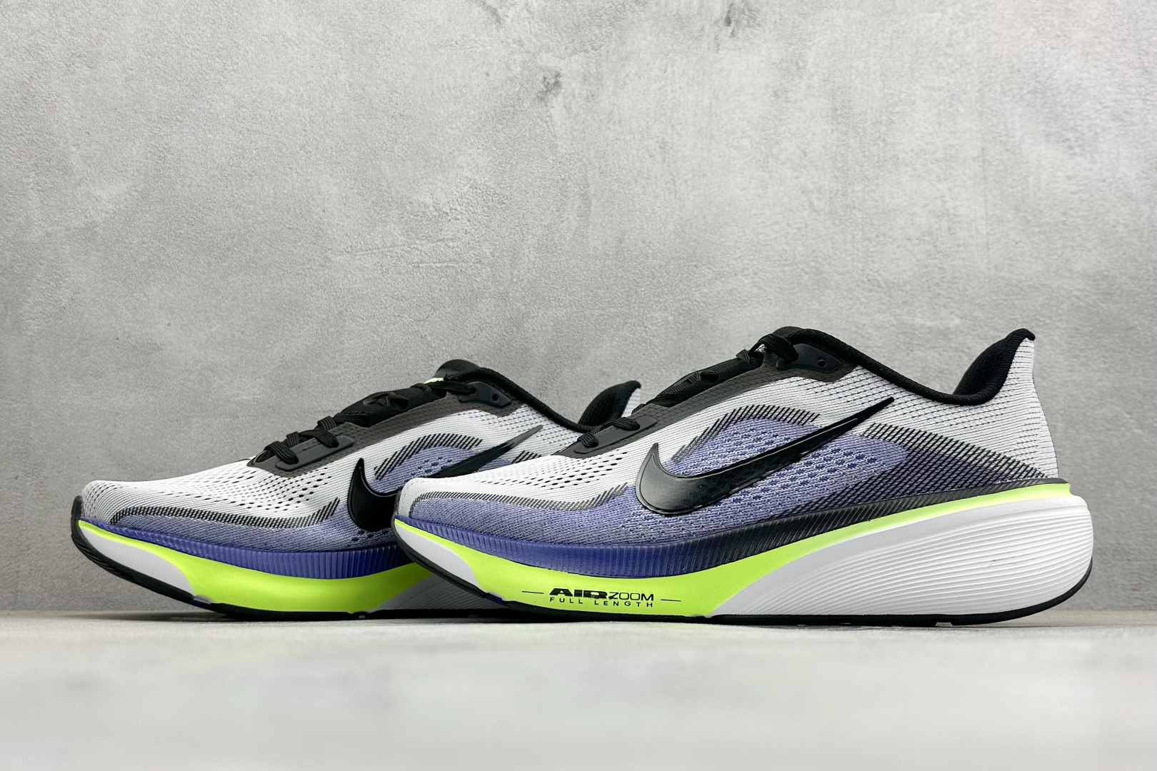 Nike Sneakers-312