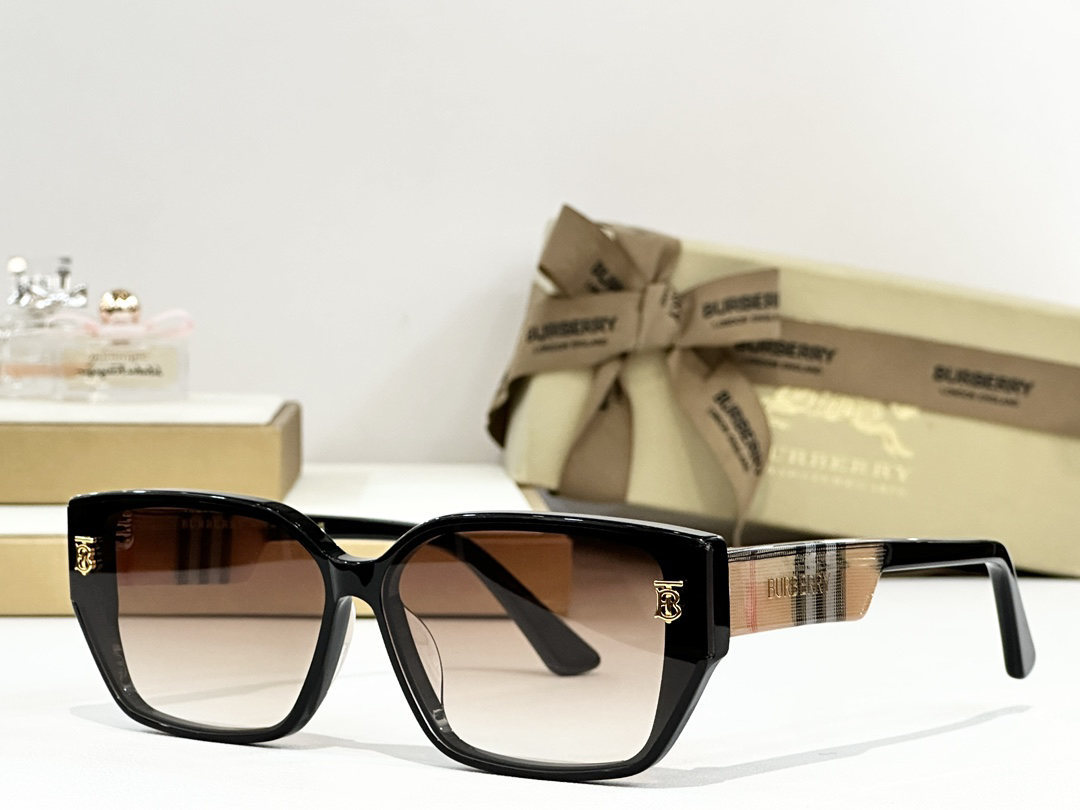 Burberry glasses-22