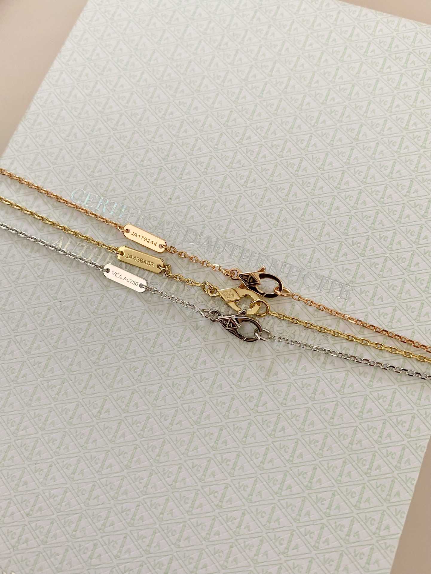 Van Cleef & Arpels necklace-83
