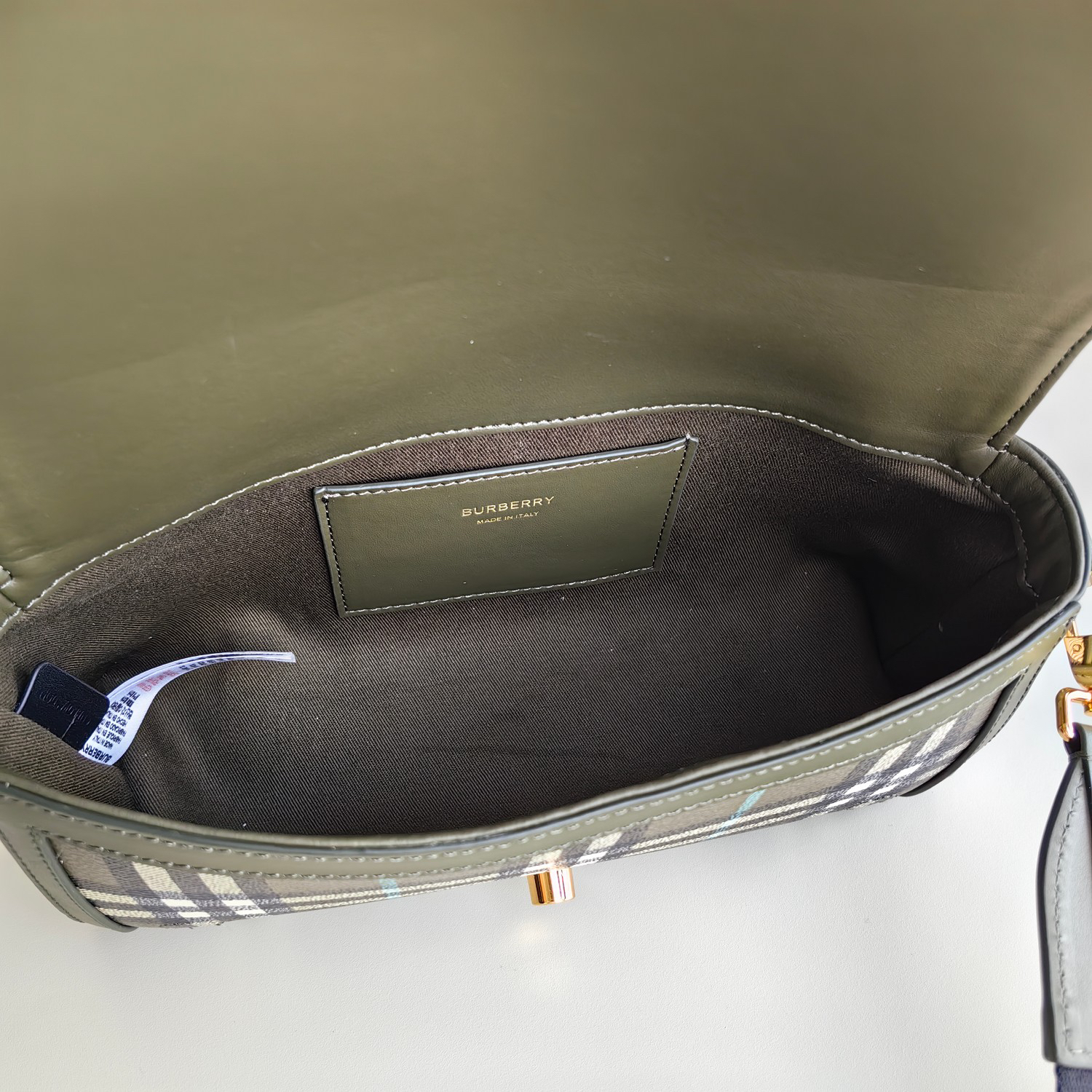 Burberry bag-107