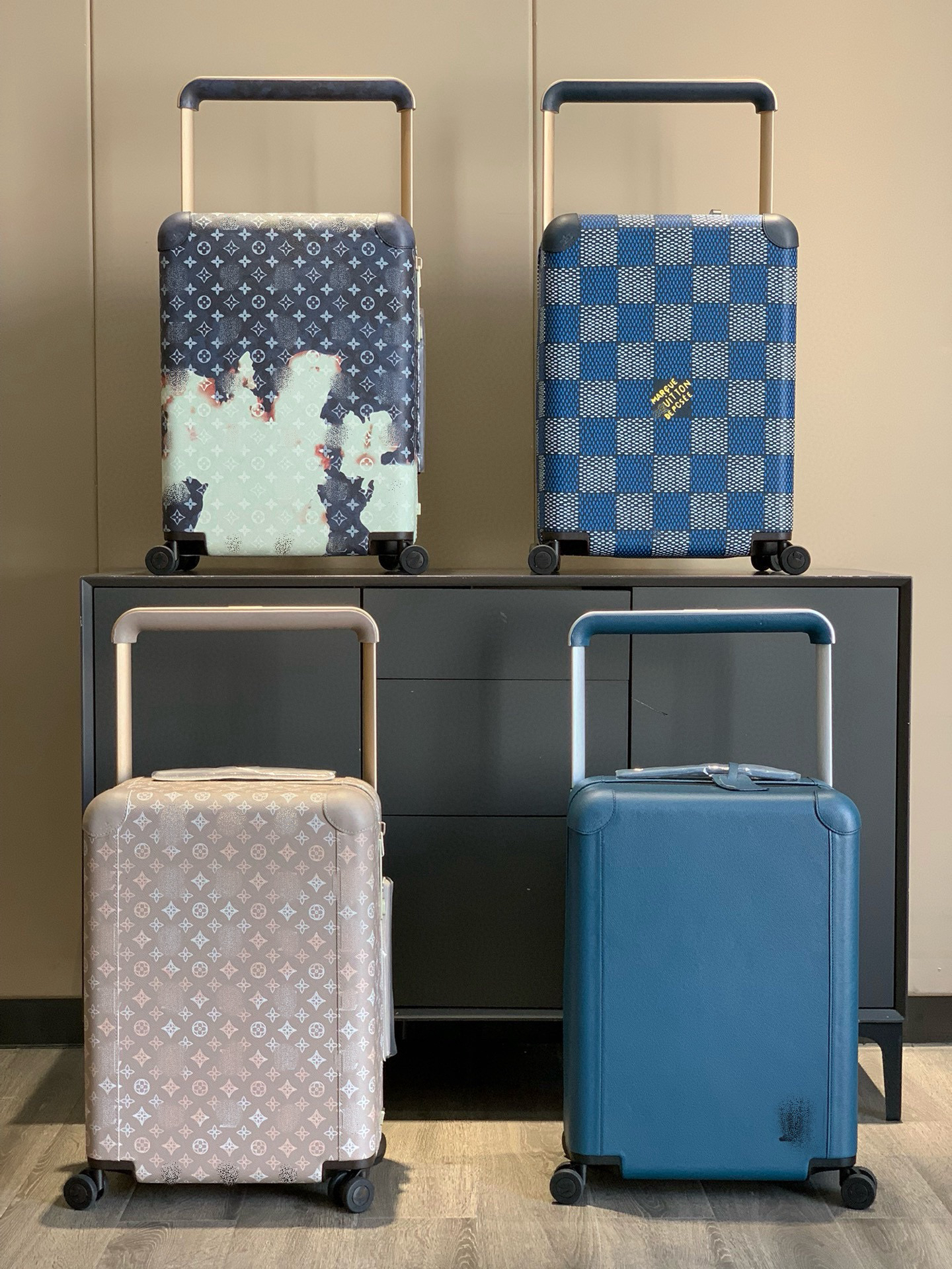 LV luggage-58