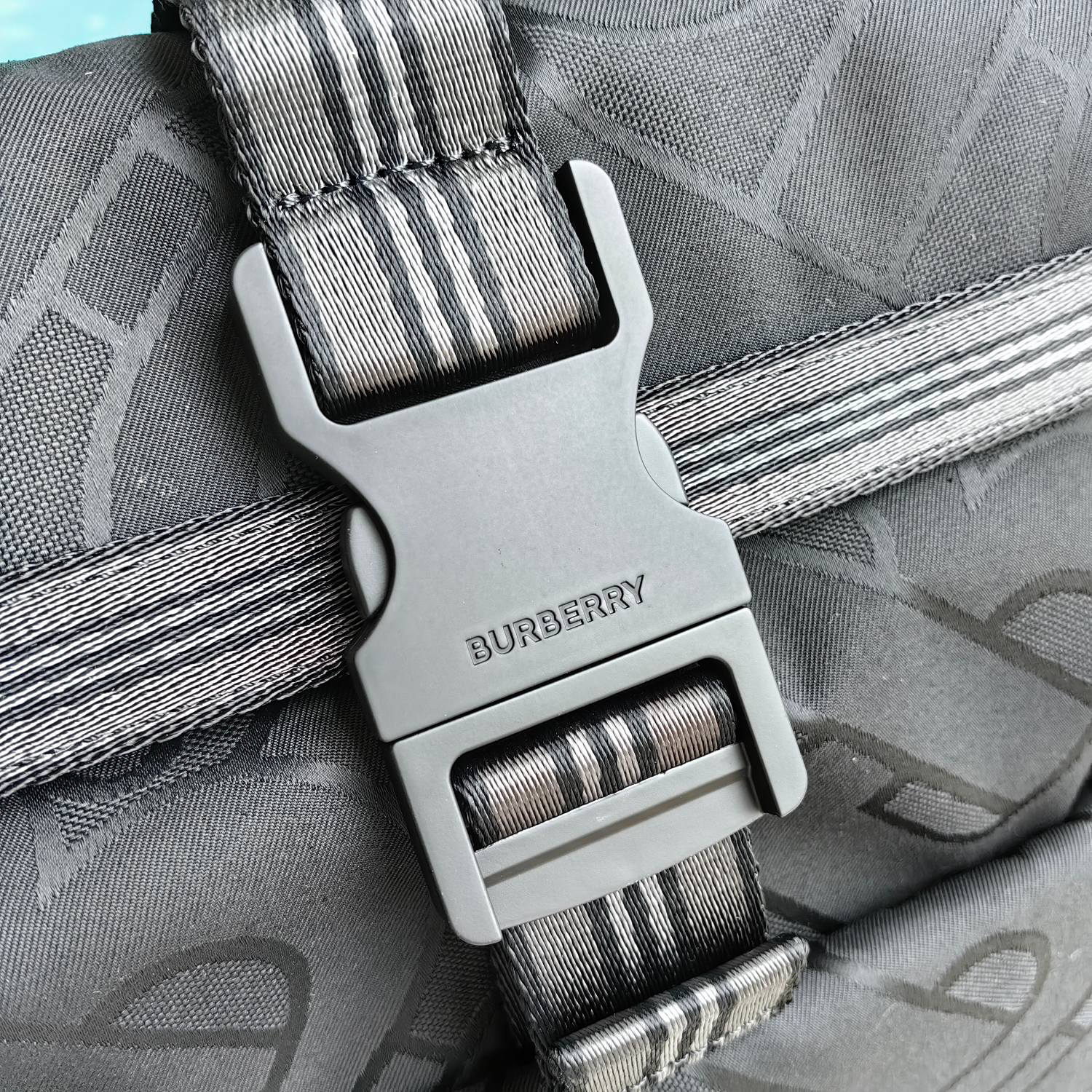 Burberry bag-122