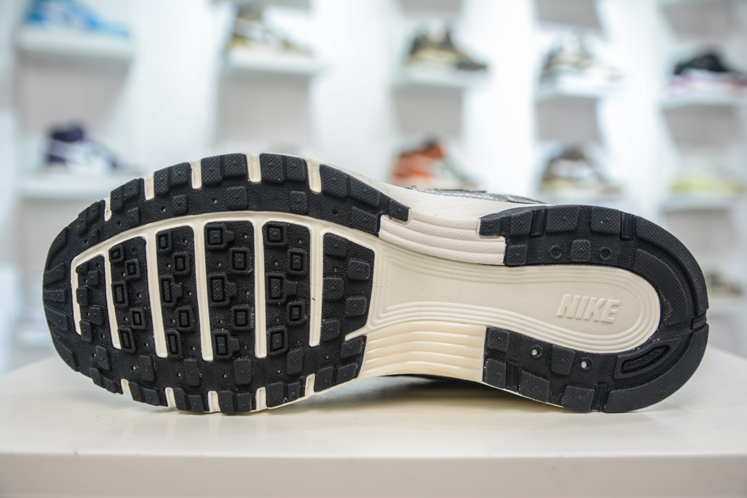 Nike Sneakers-341