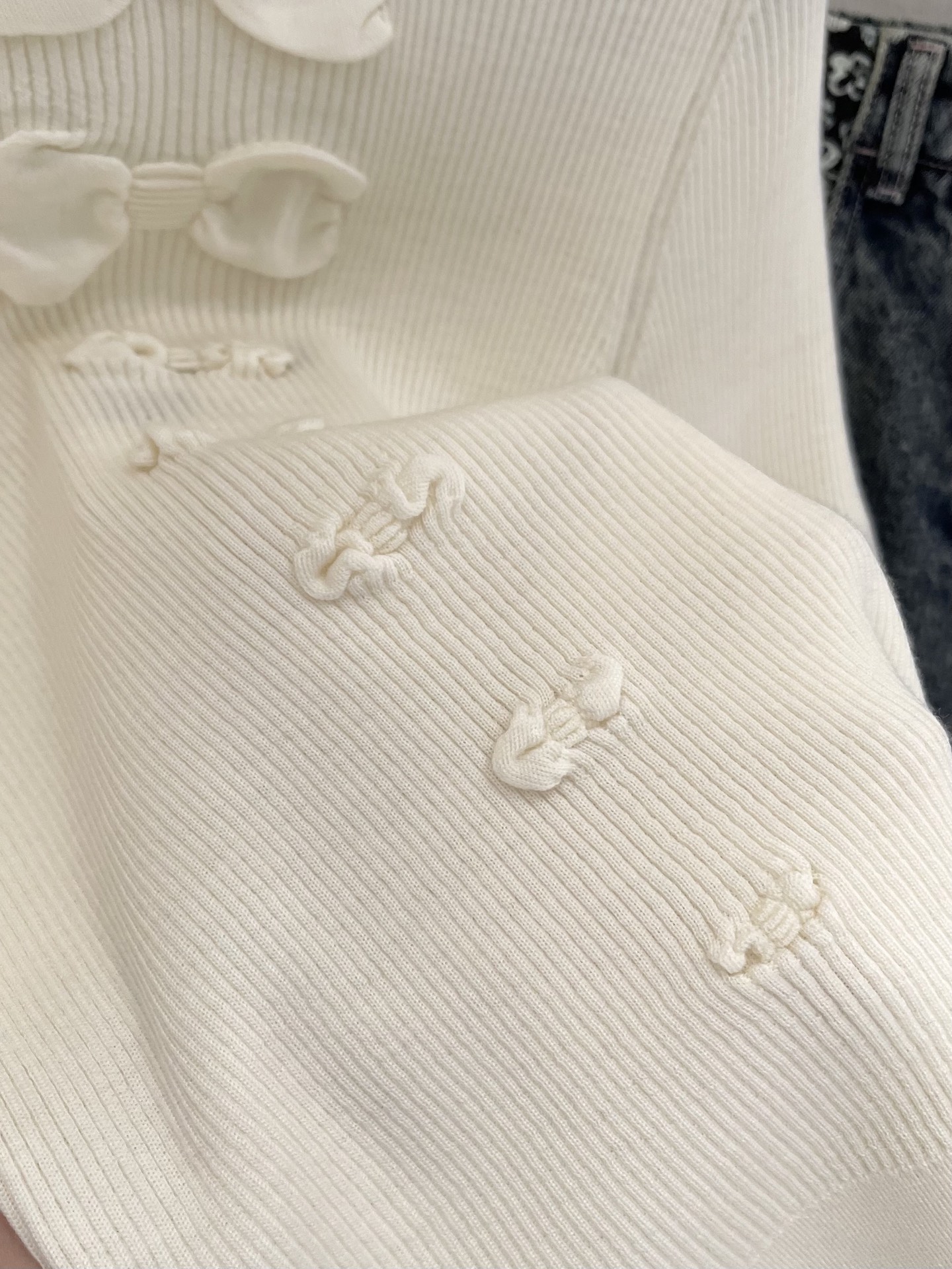 Chanel clothing-180
