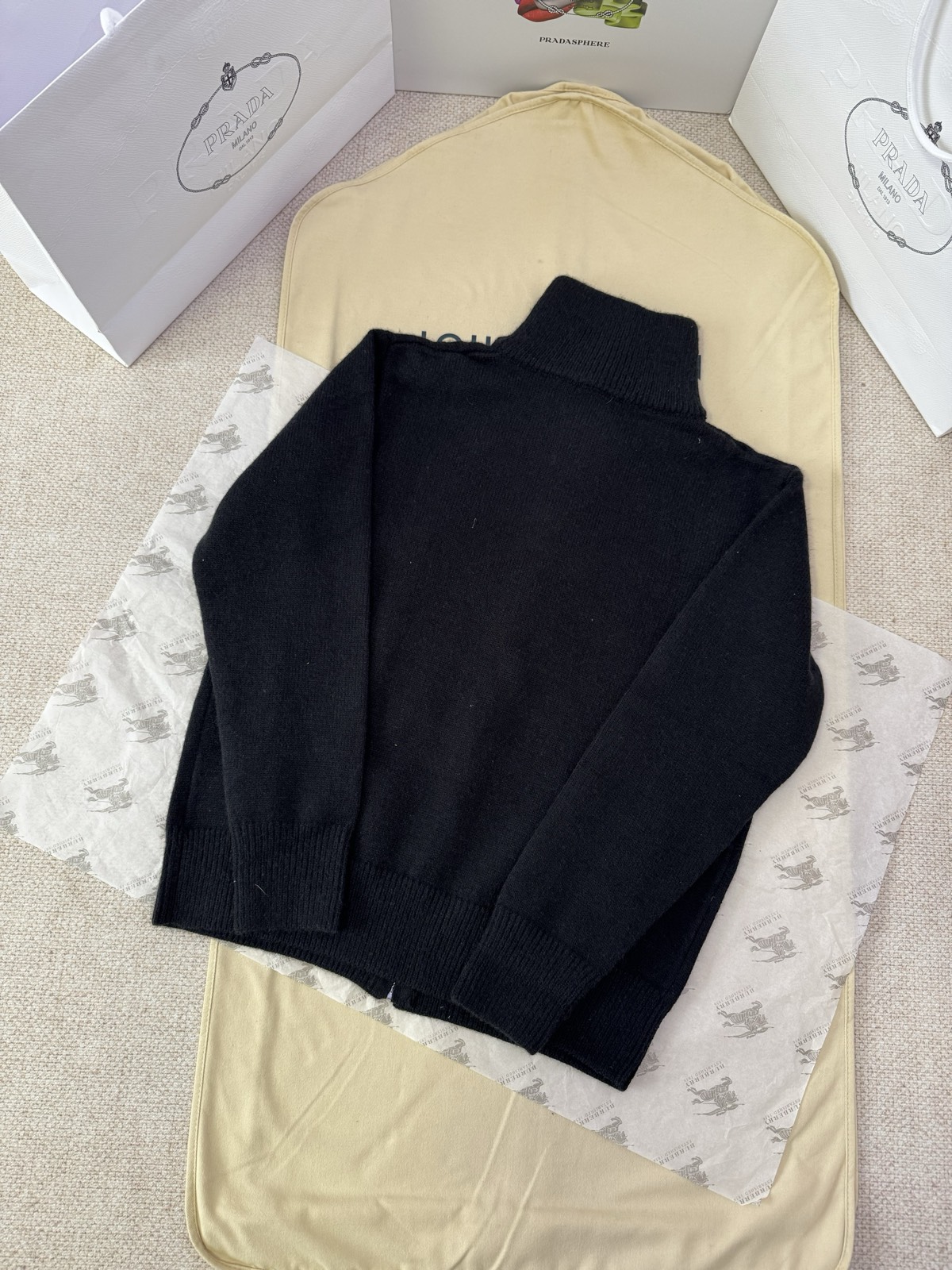 Prada Clothing-359