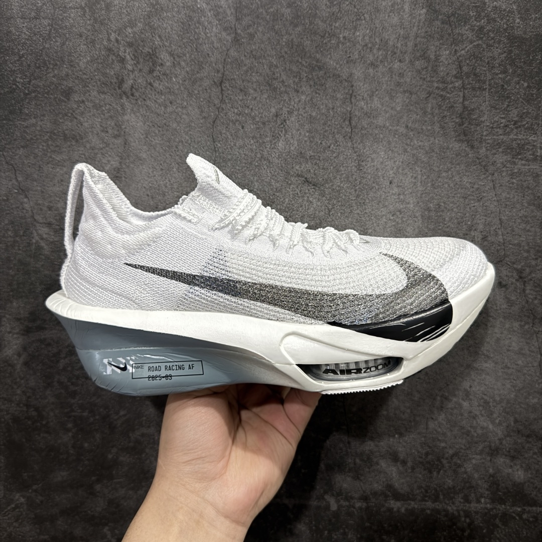 Nike Sneakers-161