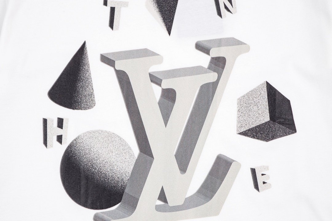 LV clothing-72