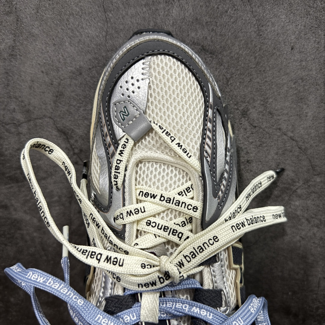 New Balance Sneakers-264