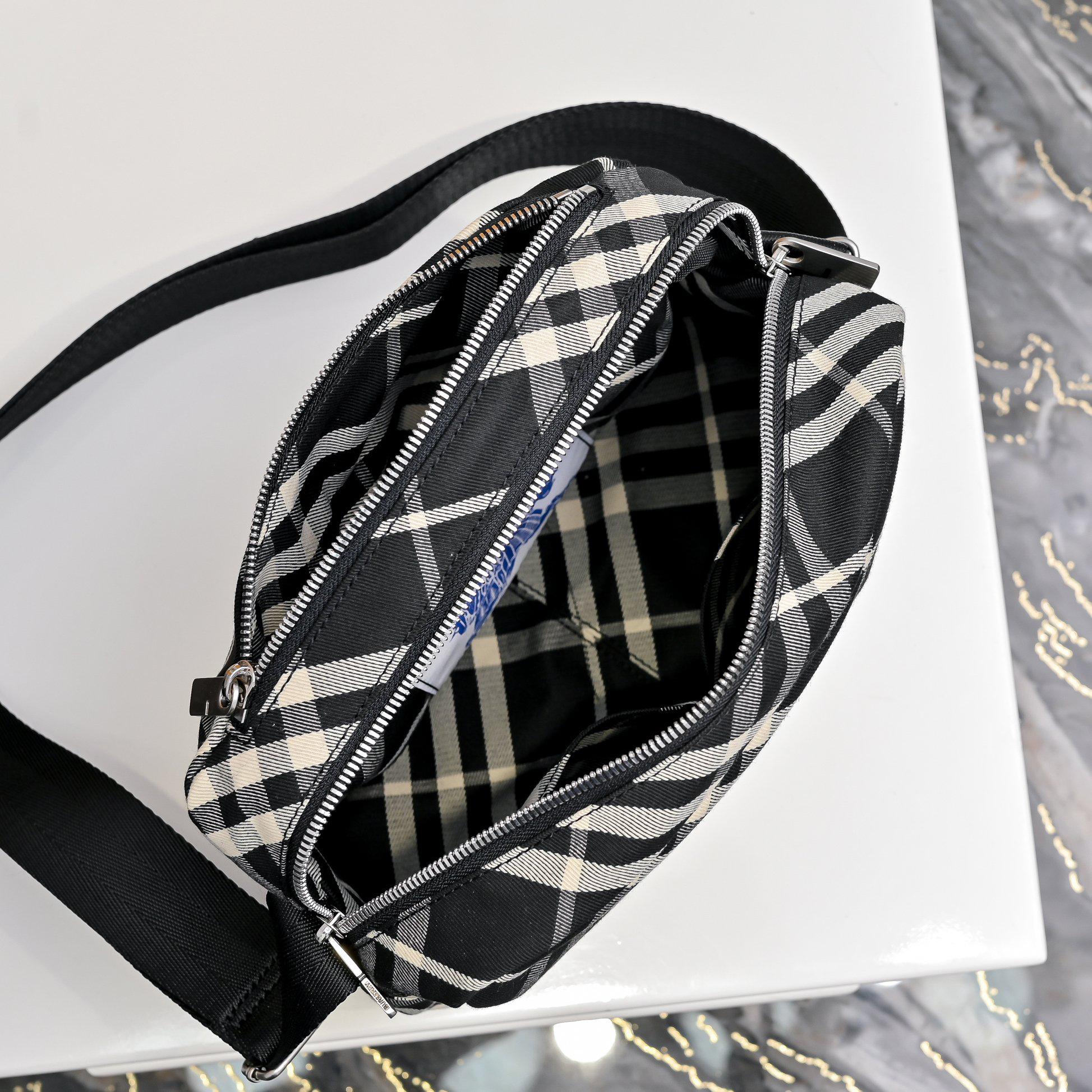 Burberry bag-5