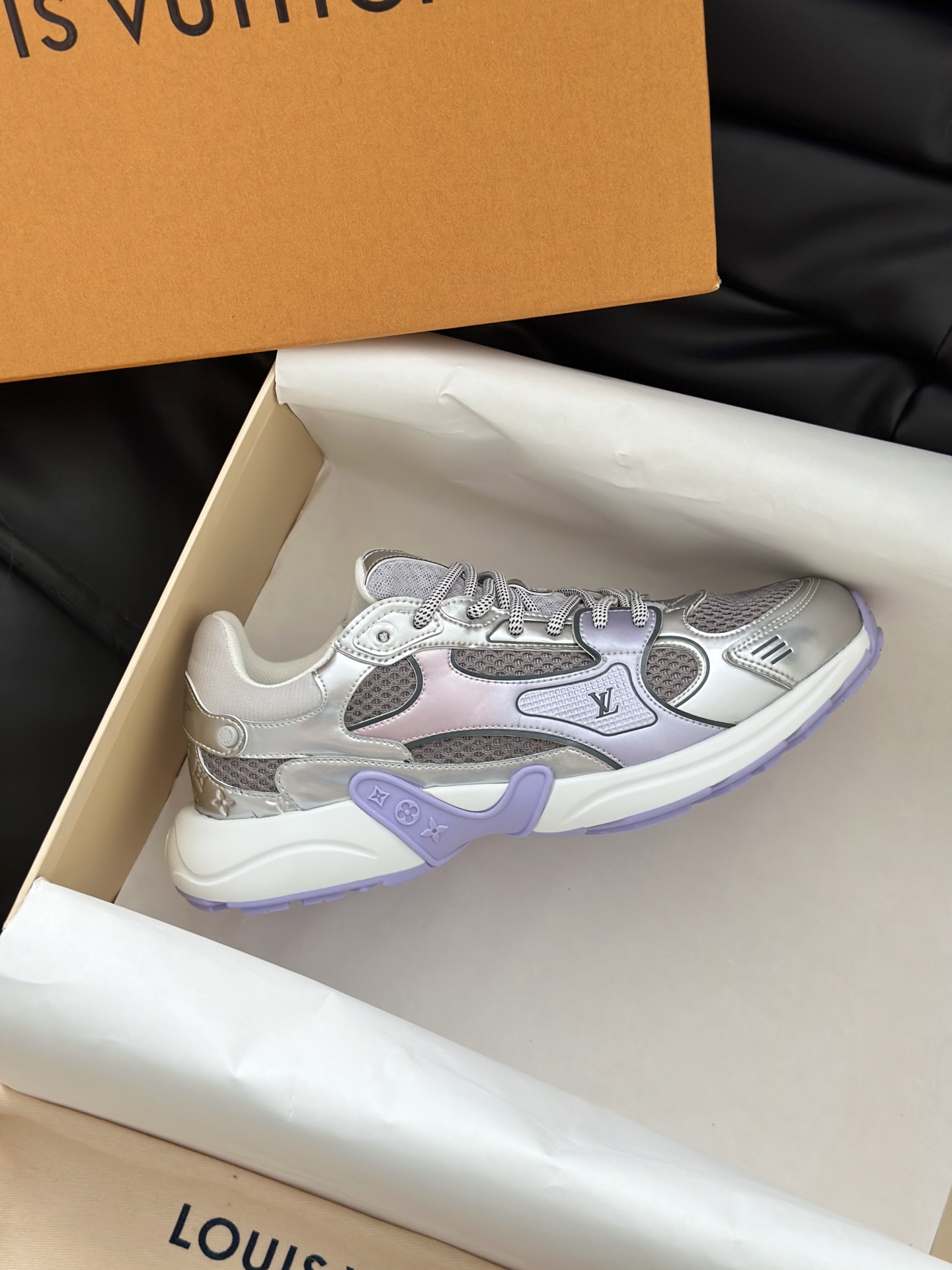 Lv Sneakers-210