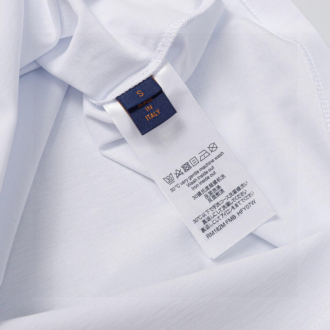LV clothing-39