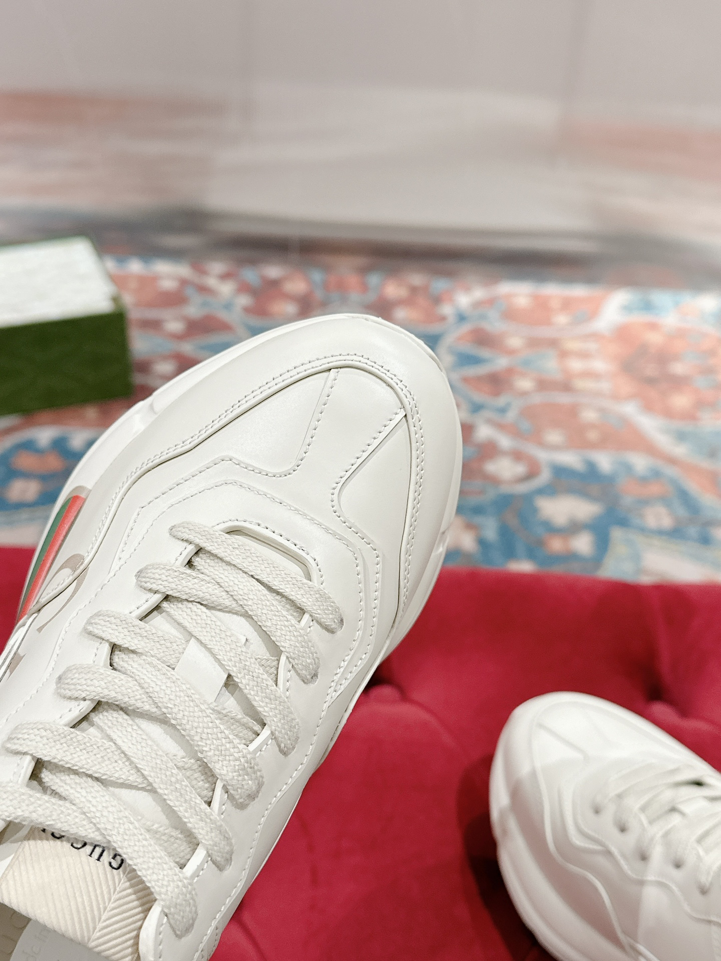 Gucci Sneakers-206