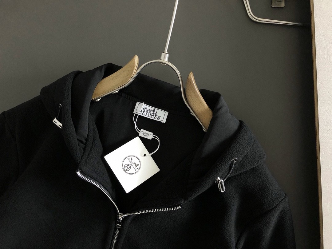Hermes Clothing-339