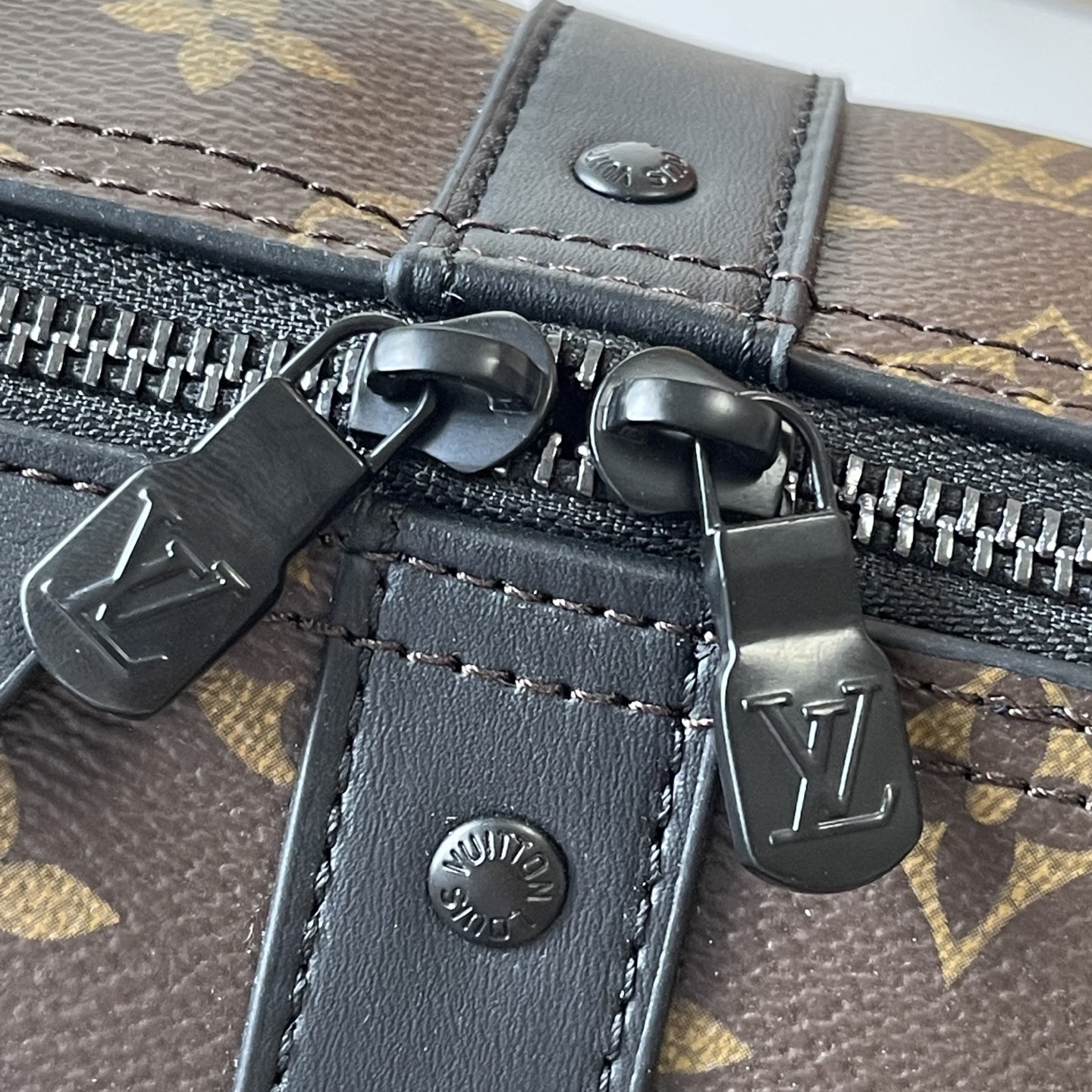 Louis Vuitton bag-146