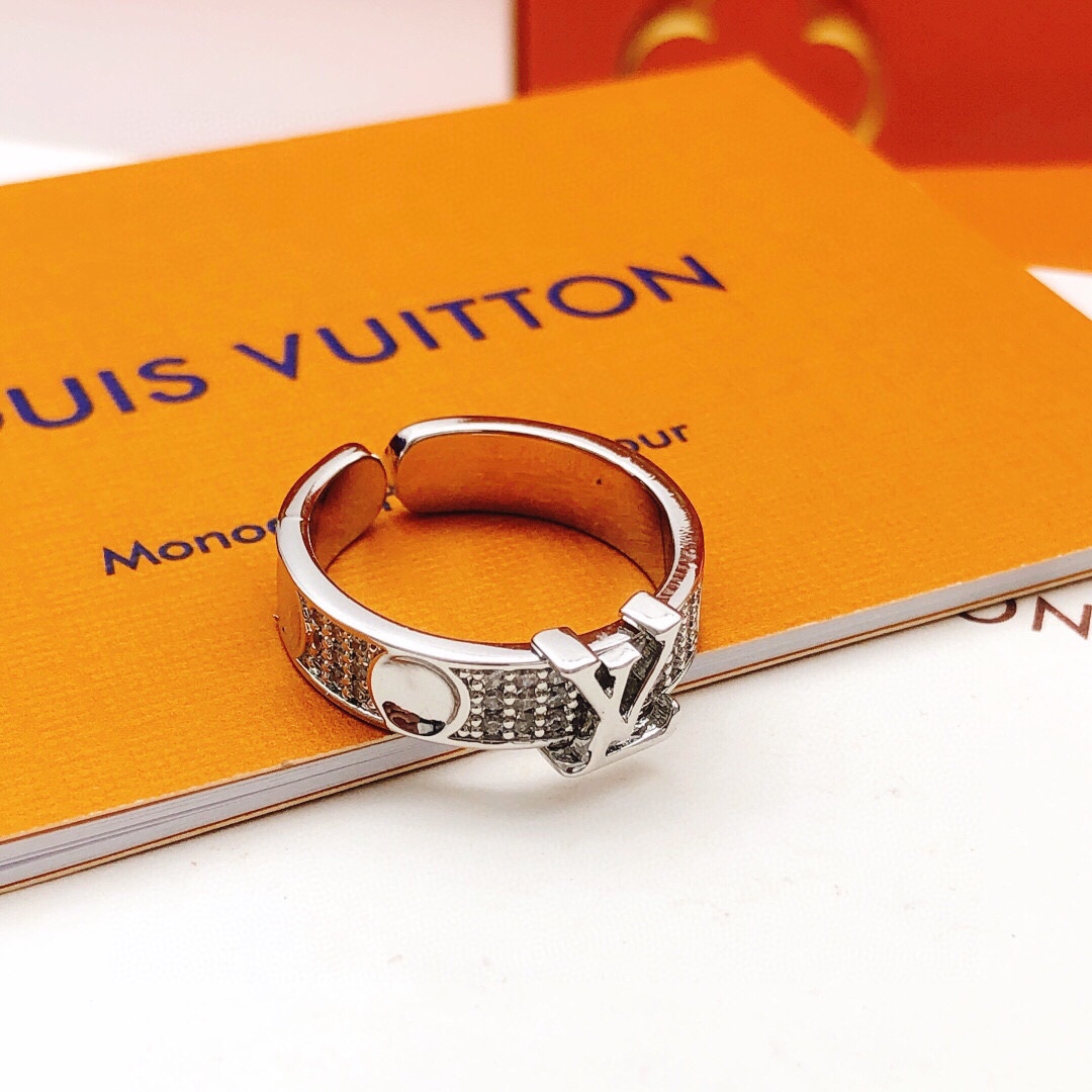 LV ring-77
