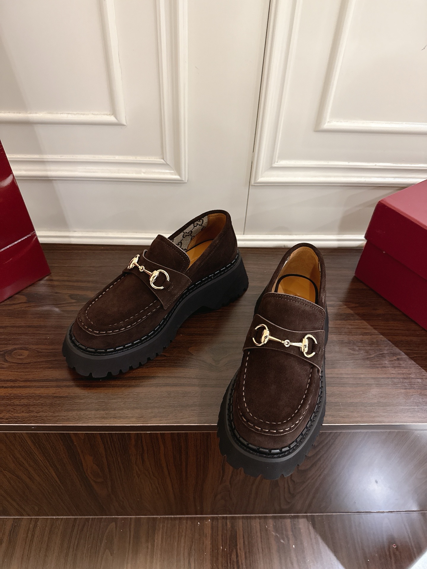 Gucci women's leather shoes-62