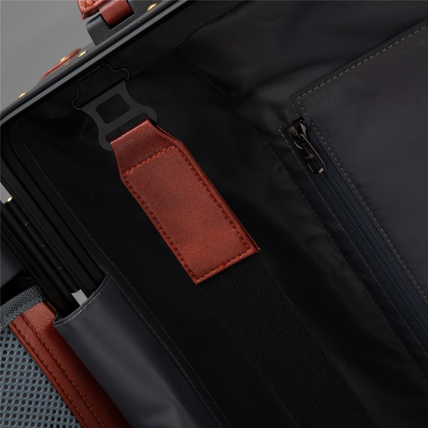 Gucci luggage-14