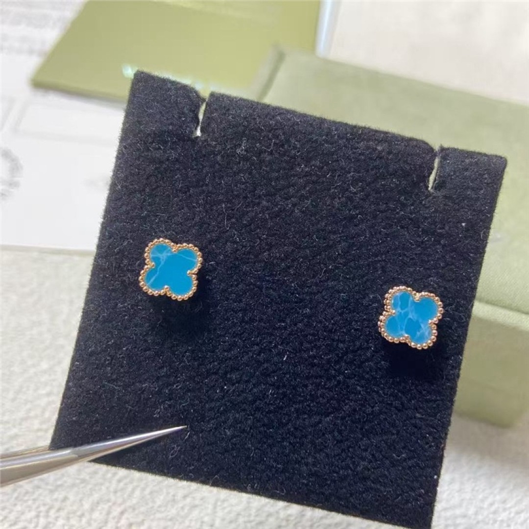 Van Cleef & Arpels earring-76