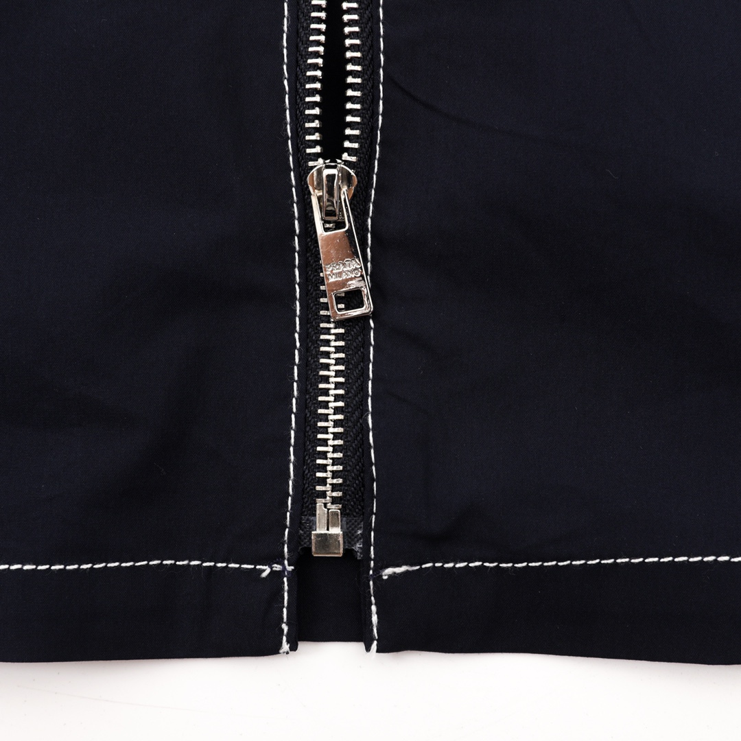 Prada Clothing-399