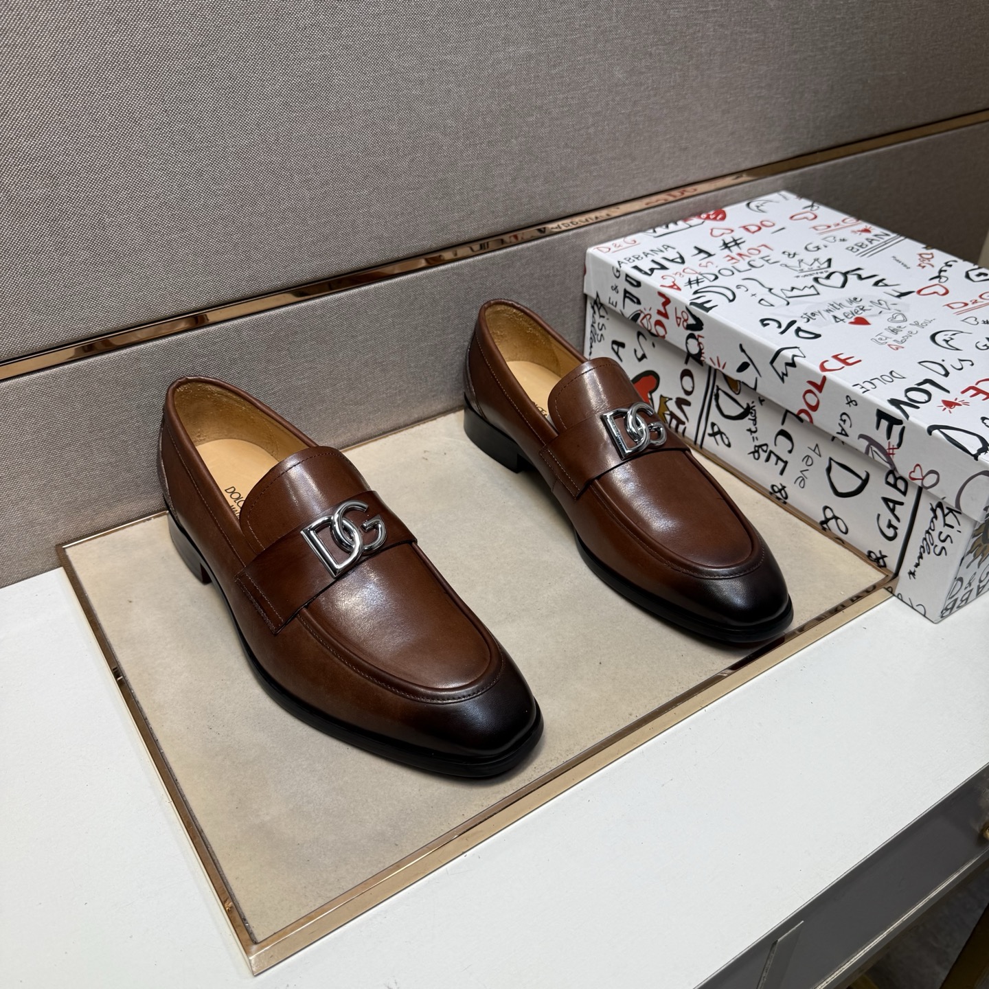 D&G men's leather shoes-111
