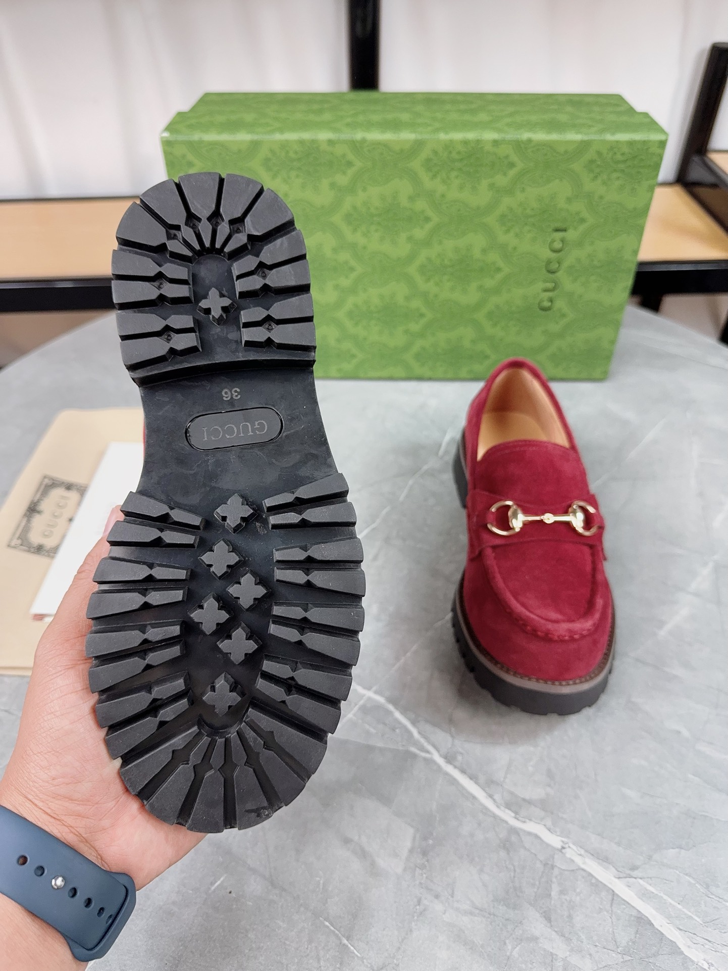 Gucci women's leather shoes-111