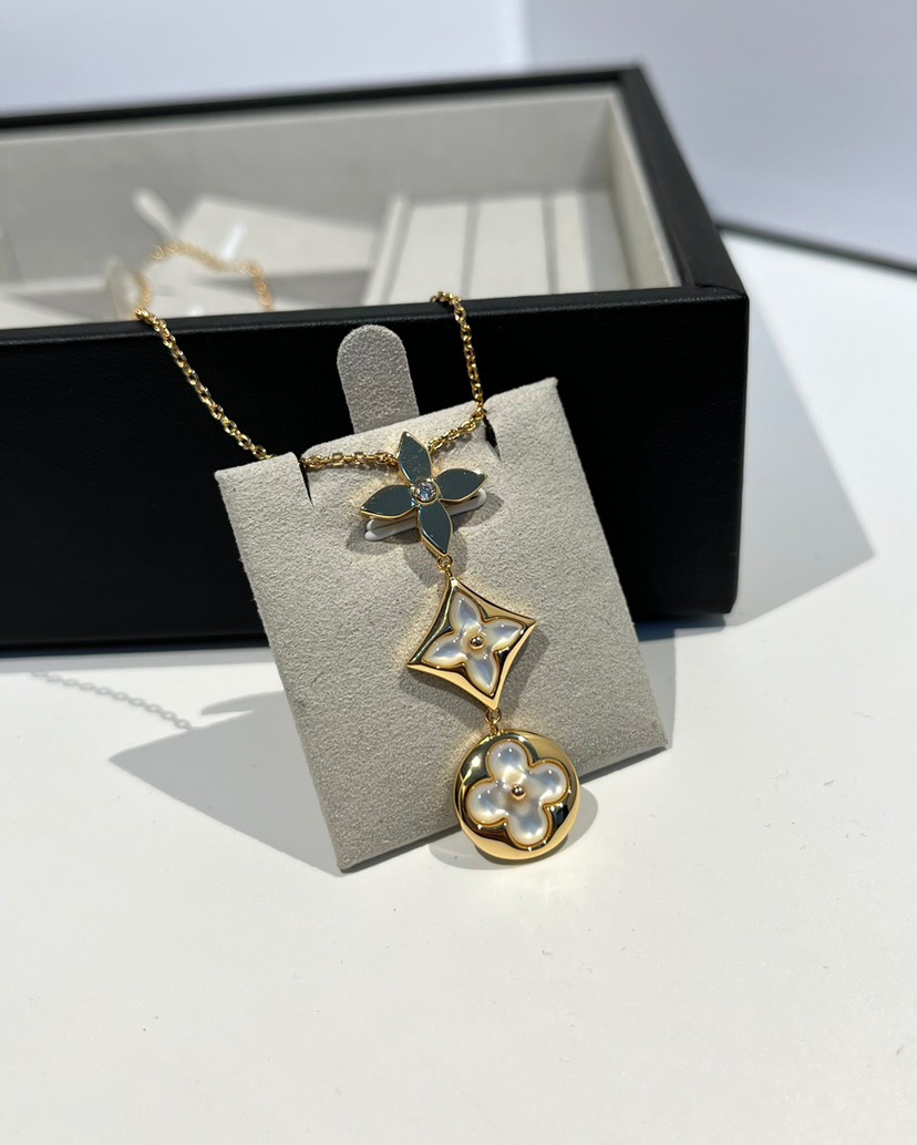 LV necklace-14