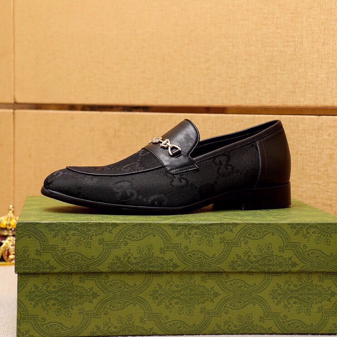 Gucci men's leather shoes-119