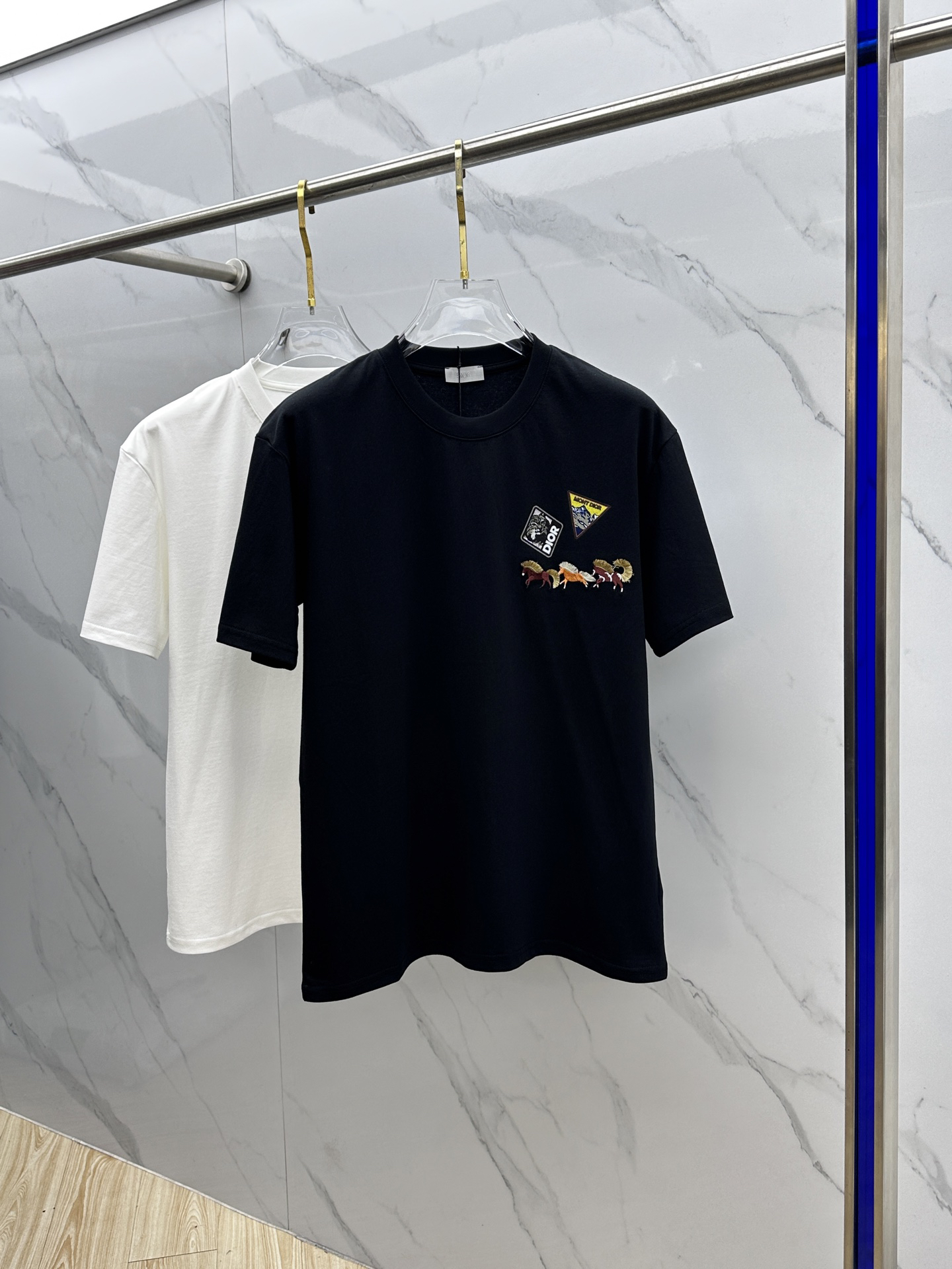 Dior clothing-36