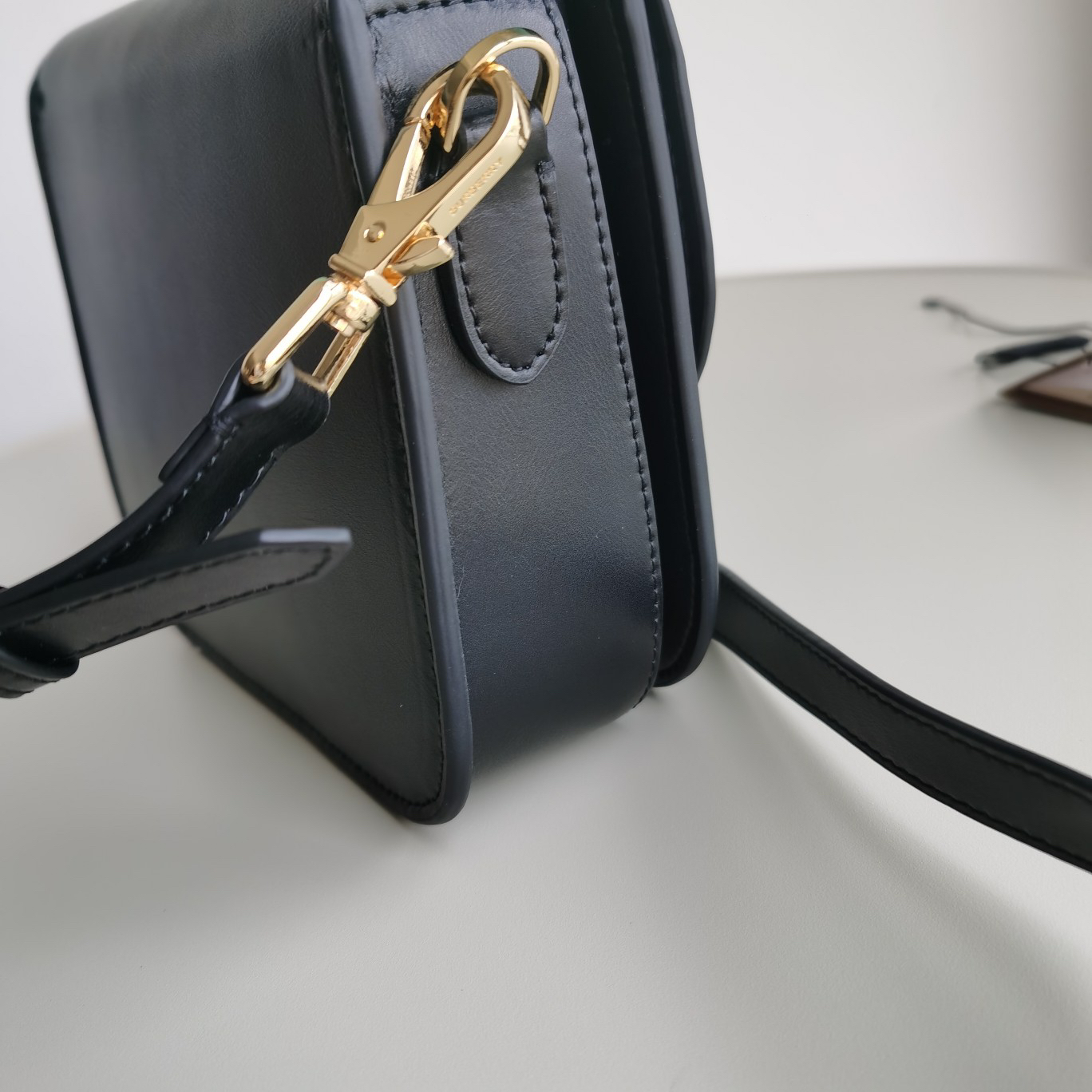 Burberry bag-30