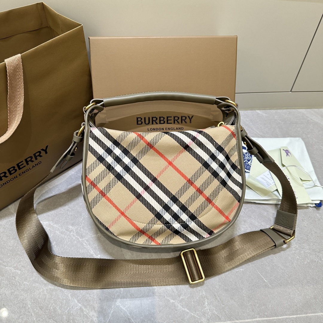Burberry bag-137